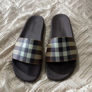 Burberry Brown and Cream Check Slides